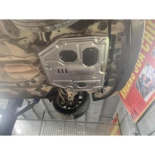 { Nhựa Dày 5MM } Chắn Bùn Gầm Kia Carens Đời 2007 - 2013