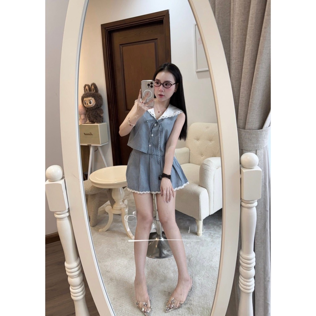 Set đồ nữ cao cấp cổ sen ren áo croptop mix chân váy, bộ hè nữ kiểu dáng năng động trẻ trung 2 màu xanh vàng HCOM26065