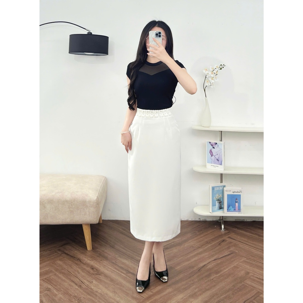 Ảnh Chân Váy 𝐂𝐂𝐇𝐀𝐓 Dáng Suông Cạp Smocking Thân Trước Chất Liệu Tuytsi Cao Cấp 15CDS2028ST 2