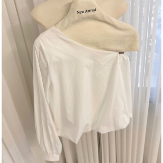 Áo sơ mi nữ lệch vai tay bồng gấu bí 3 màu xanh – vàng – trắng (Size S/M) Aolechvai4430