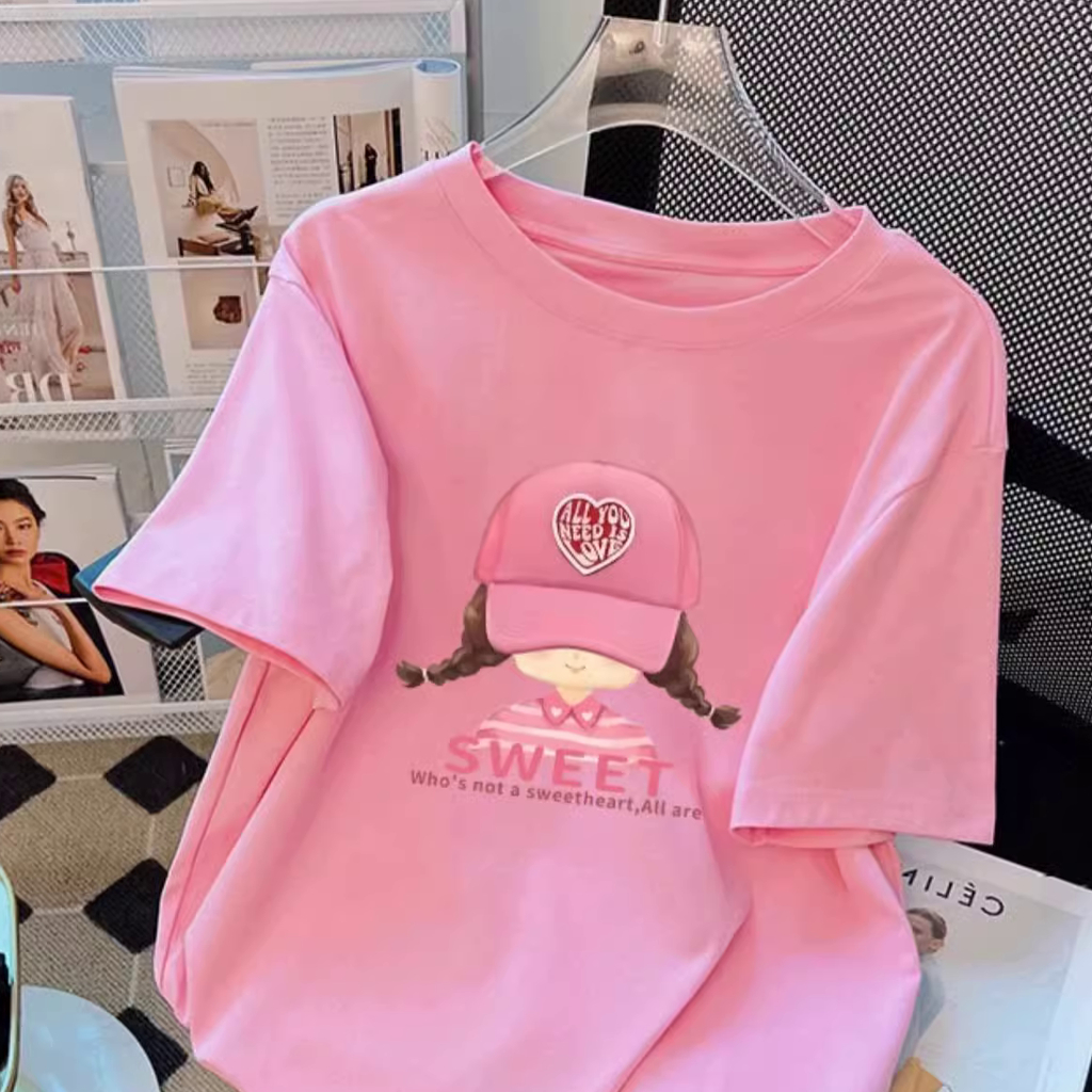 Áo Thun Nữ Tay Lỡ SWEET In Hình Cô Gái Đội Mũ Cực Dễ Thương, Phong Cách Hàn Quốc, Form Rộng Unisex