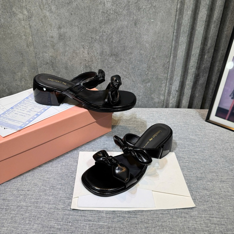 👠🕶️👜🎒….Guốc nơ