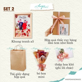 Set hộp quà khung ảnh hoa khô handmade tặng bạn cô dâu chú rể dịp đám cưới, mẫu pastel đỏ