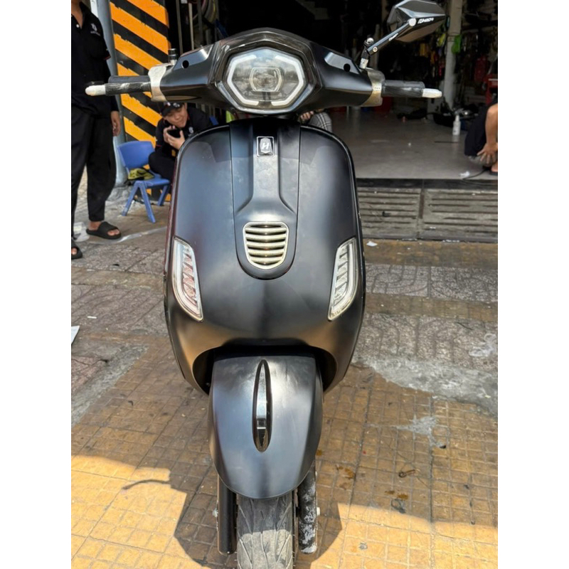 Tem Vespa số 8 đẹp