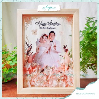 Set hộp quà khung ảnh hoa khô handmade tặng bạn cô dâu chú rể dịp đám cưới, màu hồng pastel