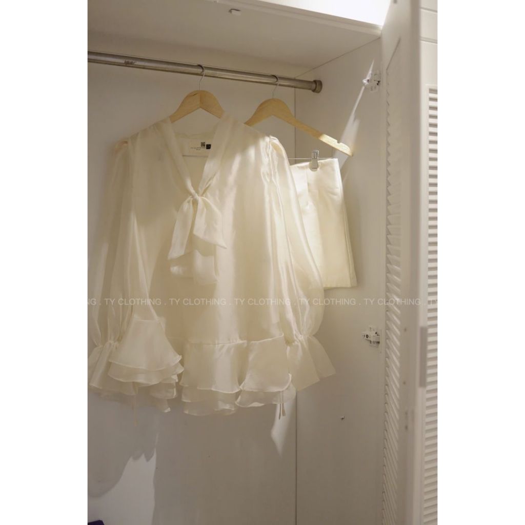 Set Voan Tơ Dây Thắt Bánh Bèo Kèm Quần Trong Có Dây Kéo - Hàng Thiết Kế - Màu Kem và Màu Đỏ - TYCLOTHING