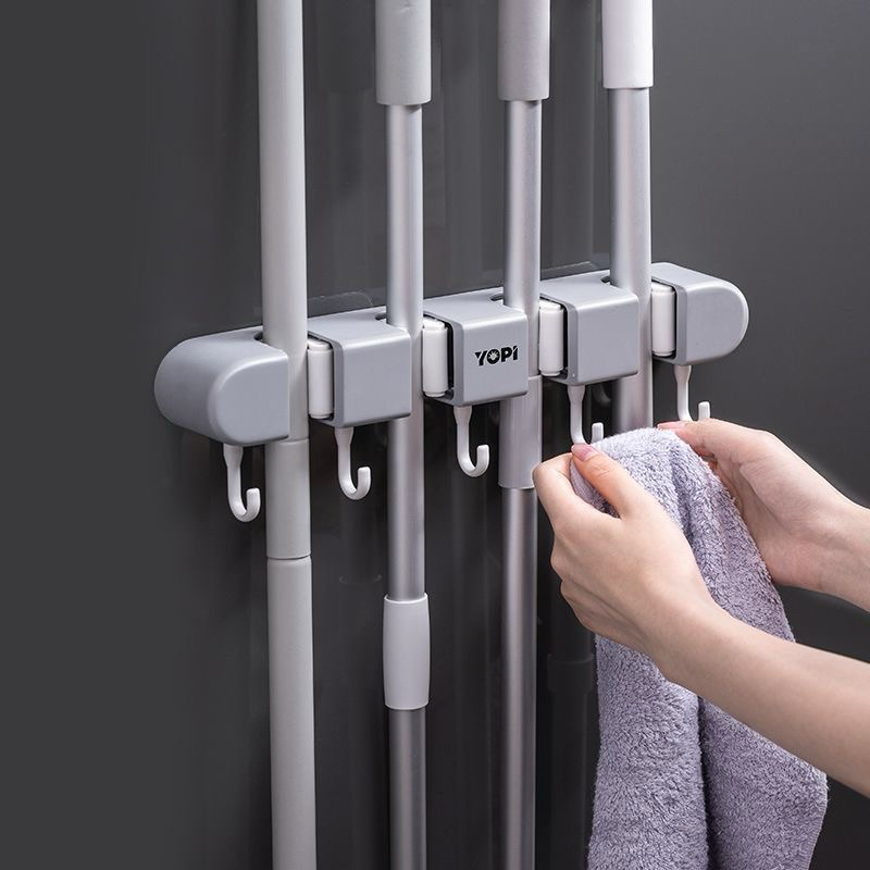 Móc treo cây lau nhà dán tường