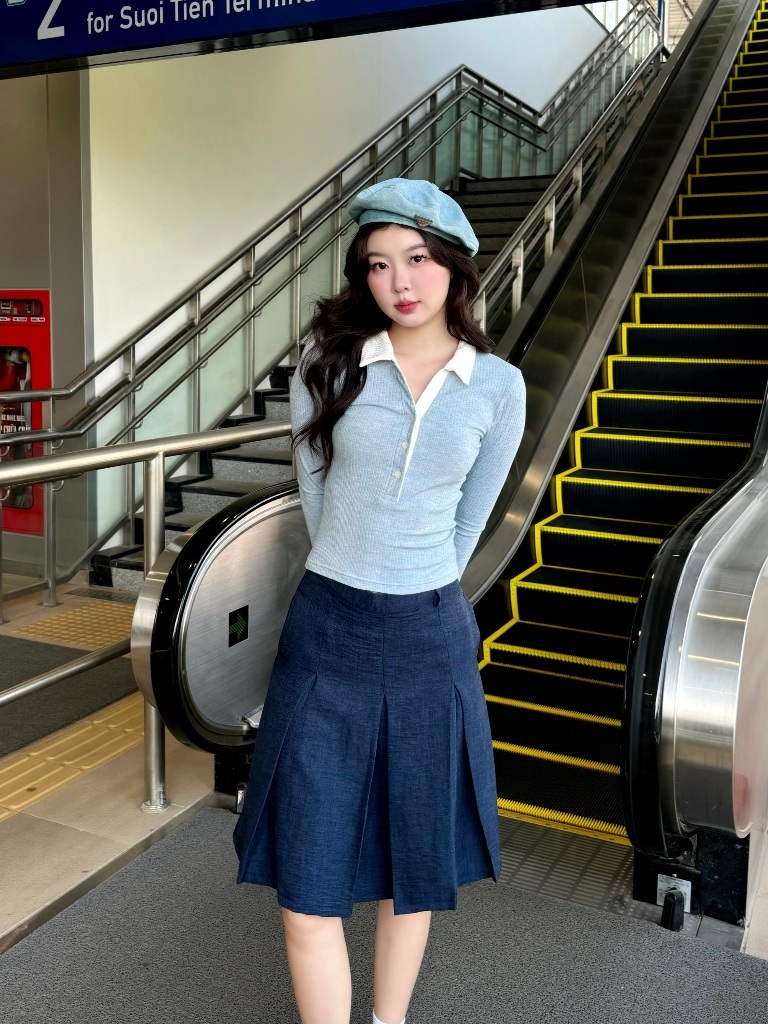 Ảnh Áo thun tay dài nữ cổ polo GAGO Brand chất cotton mềm mịn tôn eo màu xanh 3