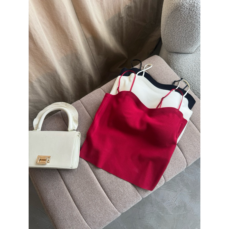 Áo Hai Dây Kèm Mút Ngực- Hàng Thiết Kế- Màu Đen, Màu Kem và Màu Đen- TYCLOTHING