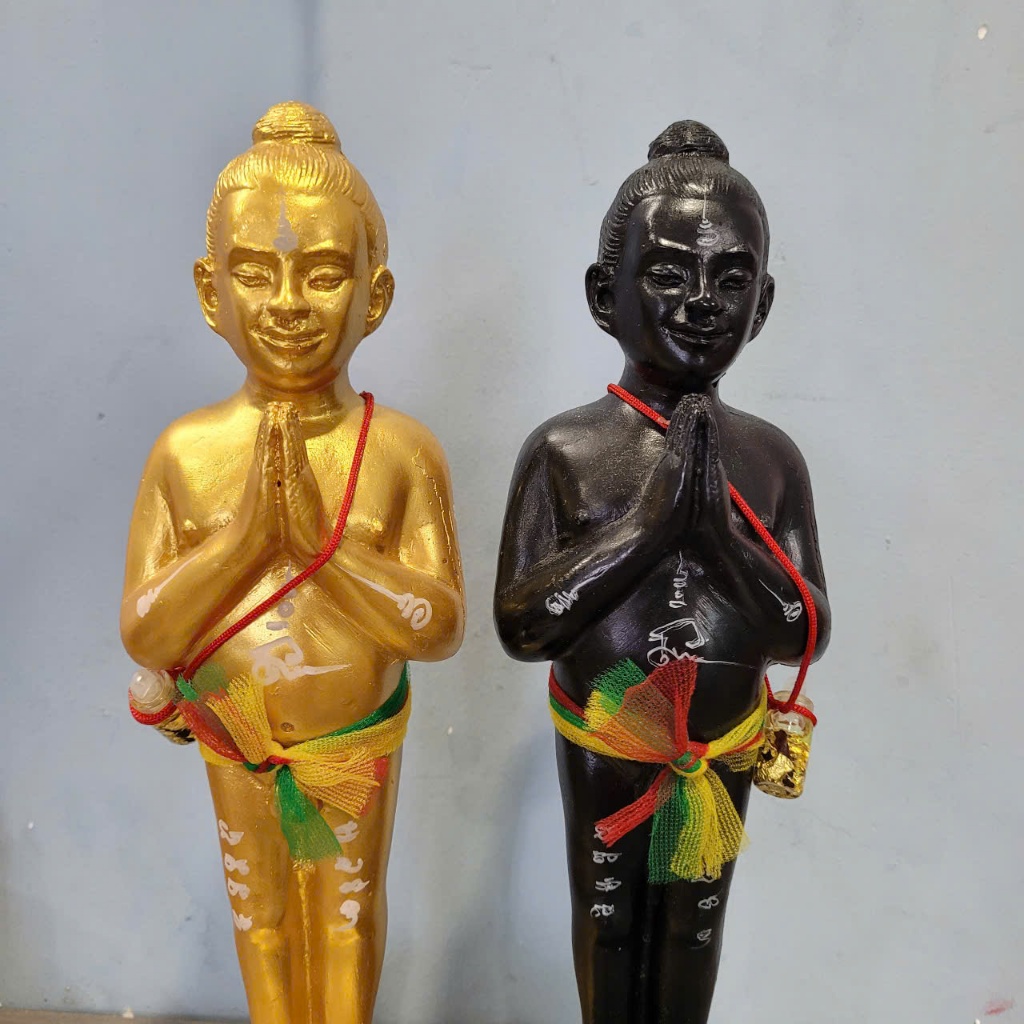Tượng Trang Trí Để Bàn 25cm Màu Vàng Sang Trọng