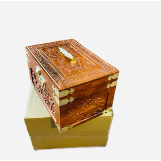 Tráp  hầu trạm  năm  mặt  xung quanh