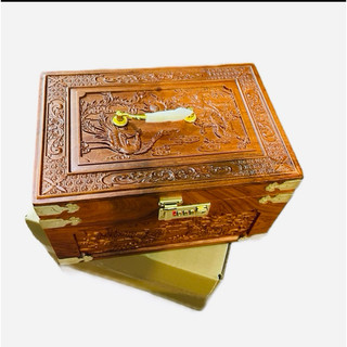 Tráp  hầu trạm  năm  mặt  xung quanh