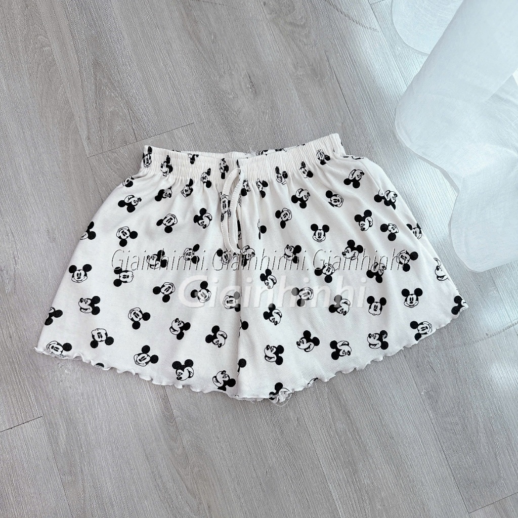 MÀU 40 MICKEY TRẮNG