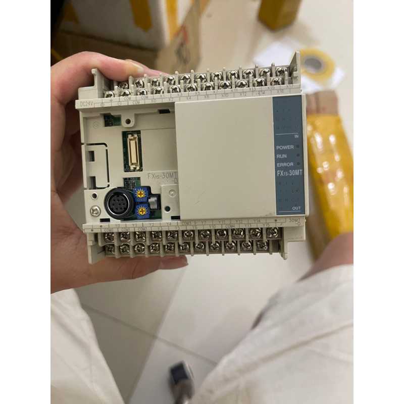 PLC Mitsubishi FX1S-30MT-001 FX1S 30MR (16 In / 14 Out Transistor