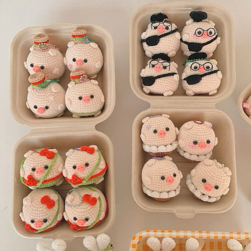 Móc Khoá Len Nhung Mịn Bé Heo Ú Mochi Kem Ốc Quế Tròn Ủm Heo Điệu Đà Đeo Tai Thỏ Handmade Dễ Thương