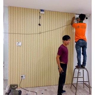 Tấm ốp tường 4 sóng thấp dài 2m9 vận chuyển cắt đôi 1m45