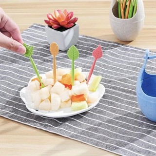 Bộ 10 dĩa xiên hoa quả kèm lọ đựng nhựa 3399 cho bé - Việt Nhật