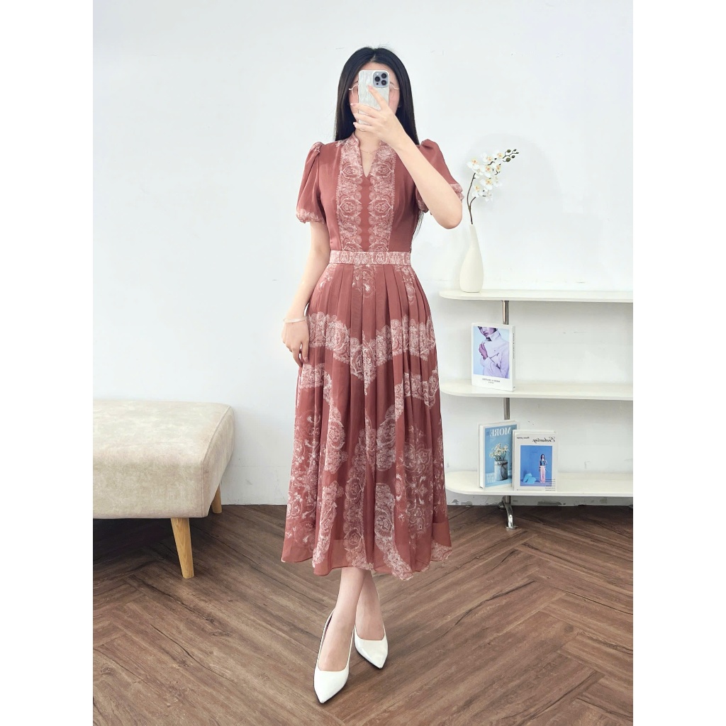 Ảnh Đầm Nữ 𝐂𝐂𝐇𝐀𝐓 Dáng Xòe Ly Họa Tiết Crystal Chất Liệu Voan Mềm Mại 15VNV5001XT 1