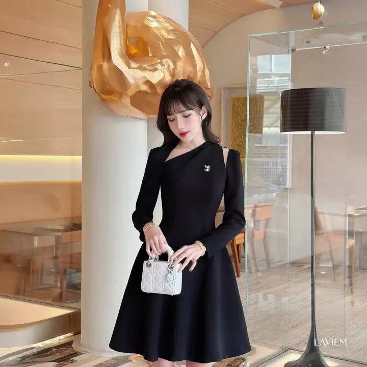LAVIEM - Váy thiết kế dáng xòe dài tay chiết eo cut out vai - Celin Dress