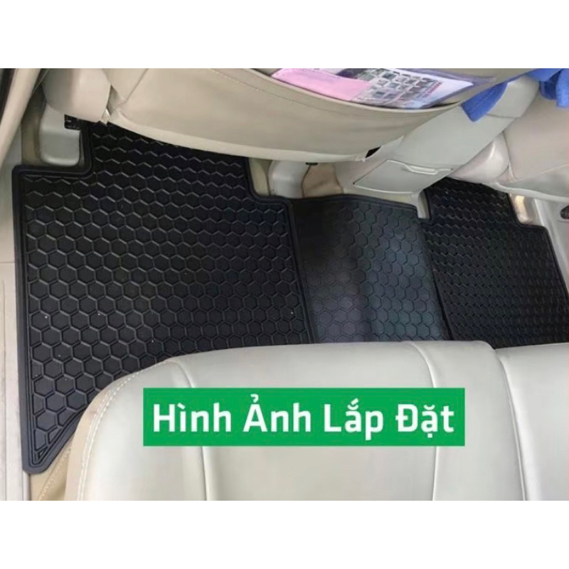 Thảm lót sàn xe Toyota innova 2017-2022 cao su đúc nguyên khối