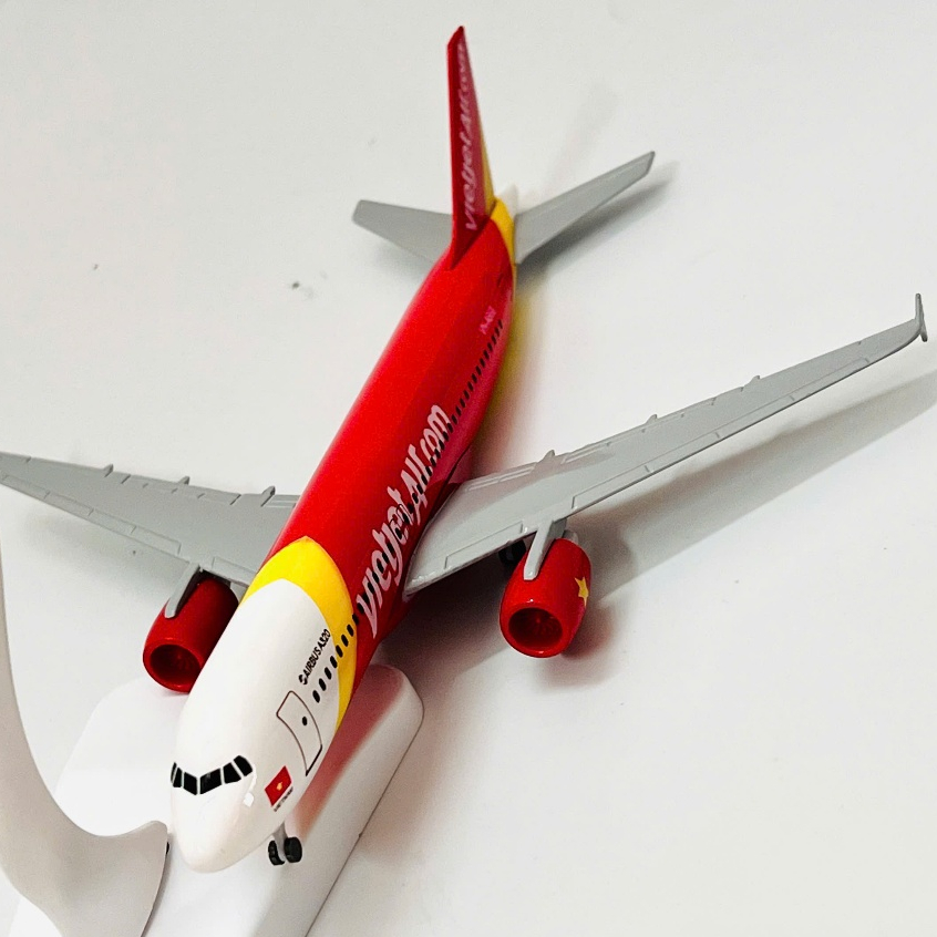 MÔ HÌNH MÁY BAY VIETJET AIRLINE 18CM CÓ BÁNH TRƯNG BÀY SƯU TẦM