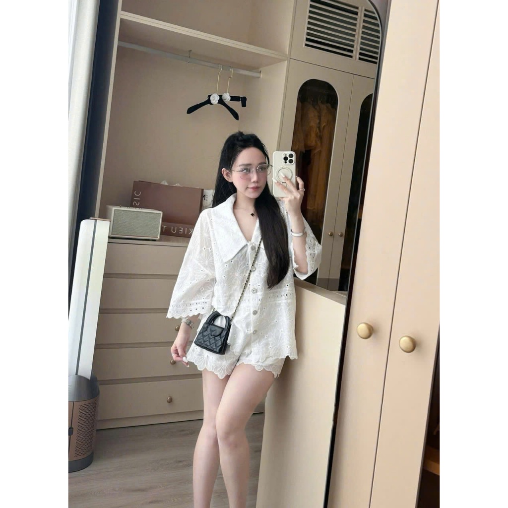 Set Bộ Thô Thêu Đục Lỗ Cổ Bẻ Dáng Rộng Tay Lửng, Bộ Quần Cộc Nữ Mặc Đi Chơi Hè - CHAMIE STUDIO