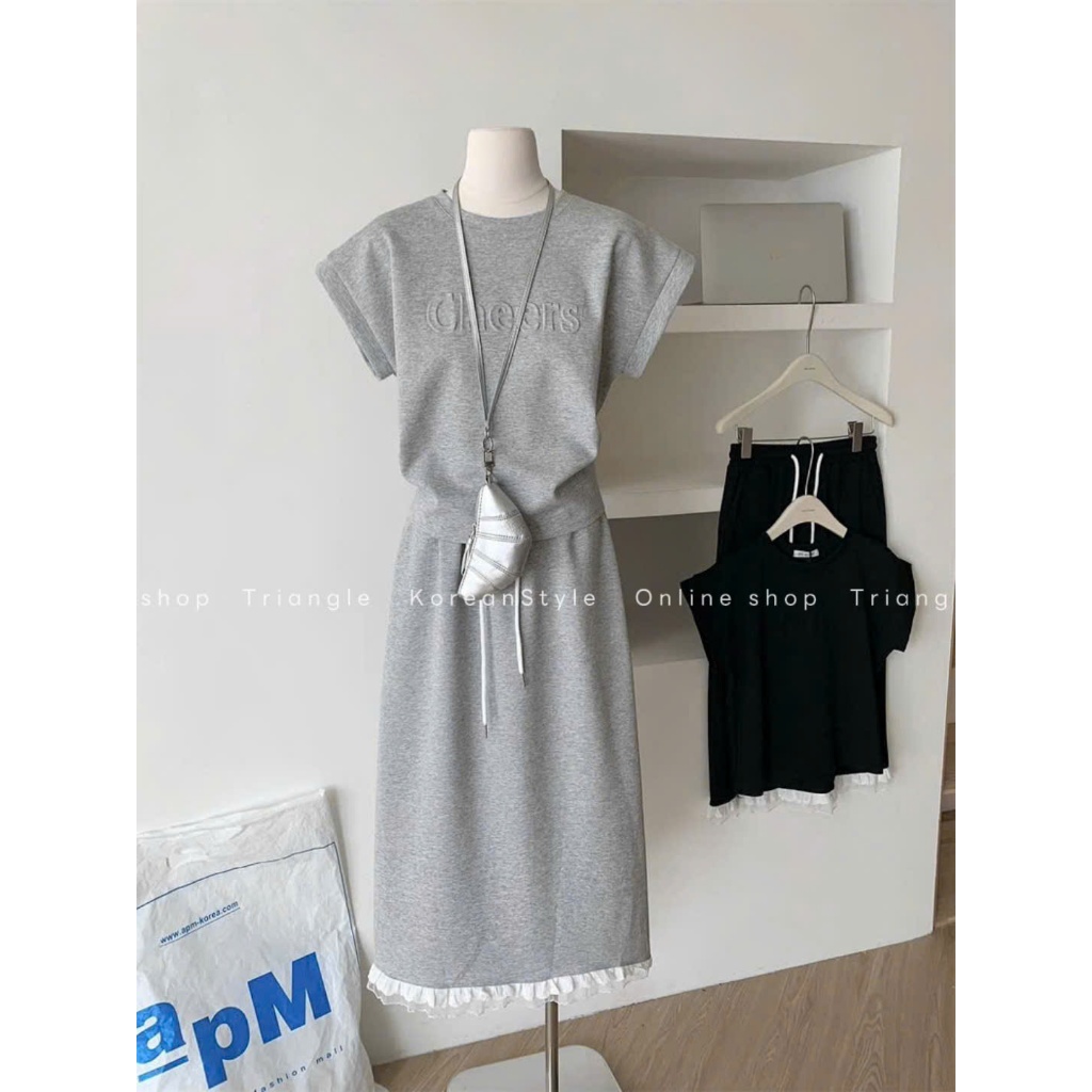 Triangle - Mid Cheers Set(Cân nhắc kỹ, return is not welcomed)- Set thể thao Cheers Hàn Quốc gồm áo + chân váy midi
