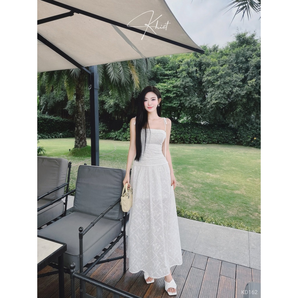 Đầm dài maxi 2 dây boi thêu hoa trắng Khiết phong cách nữ tính quyến rũ KD162