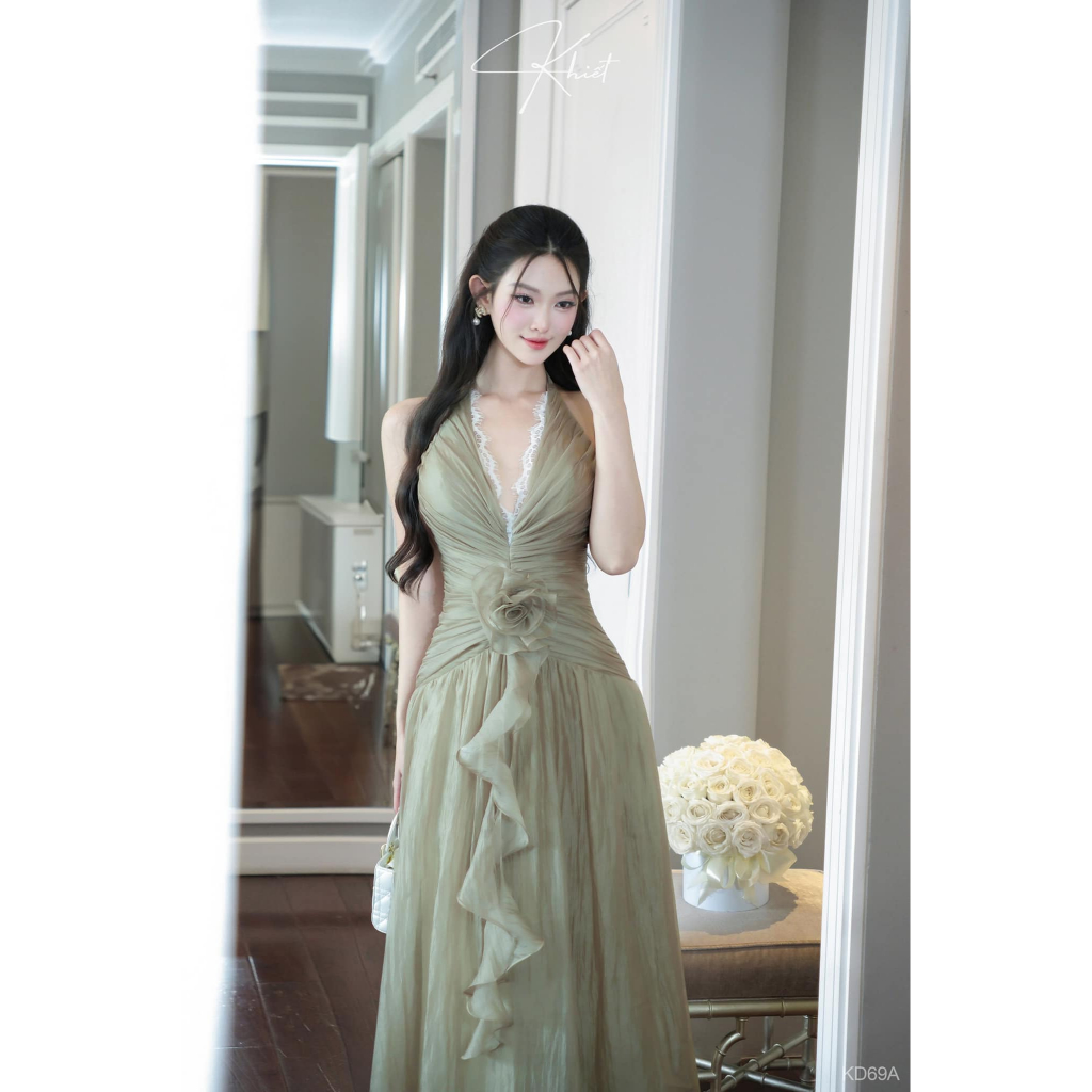 Đầm yếm tơ hàn phối ren Khiết gam màu xanh dáng dài đi tiệc KD69A