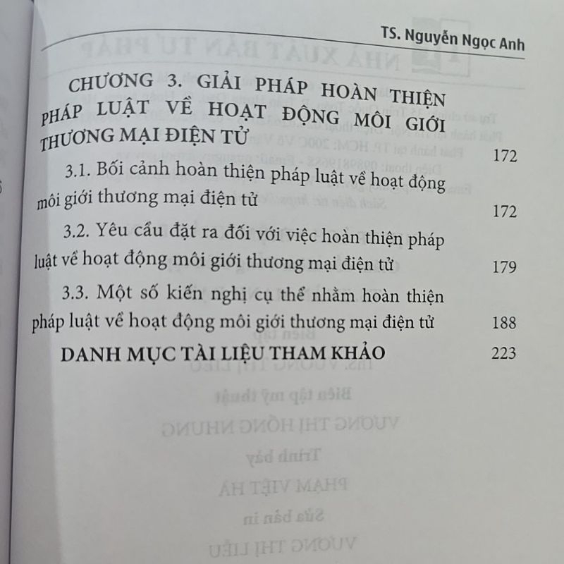 Sách - Pháp luật về hoạt động môi giới thương mại điện tử (NXB Tư Pháp)