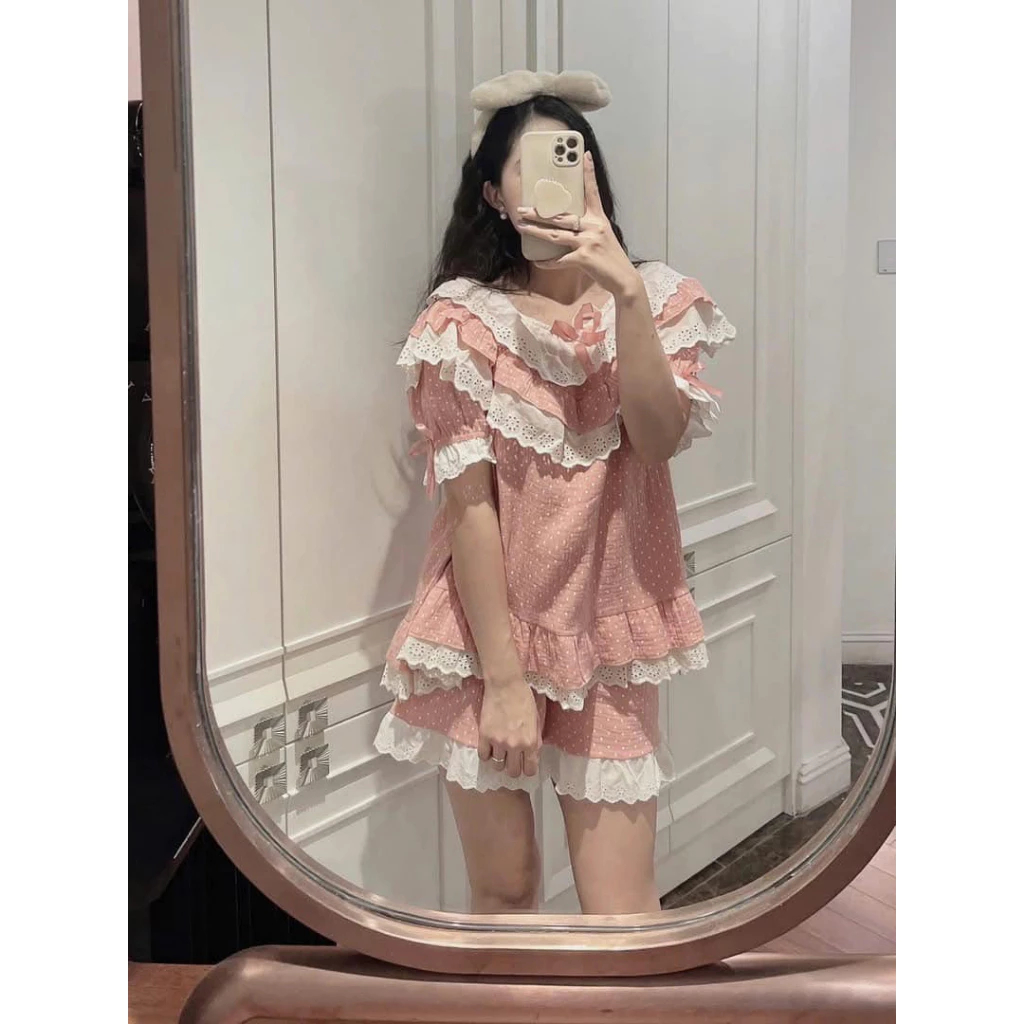 Set đồ ngủ nữ tay ngắn bèo nhún viền ren họa tiết chấm bi, bộ pijama nữ mặc nhà màu hồng xinh xắn thoáng mát hcom25149