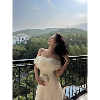 Đầm Nữ Trễ Vai Dáng Dài Họa Tiết Nổi Nữ Tính Dịu Dàng - DANNA DRESS - GOÛT DE JUN