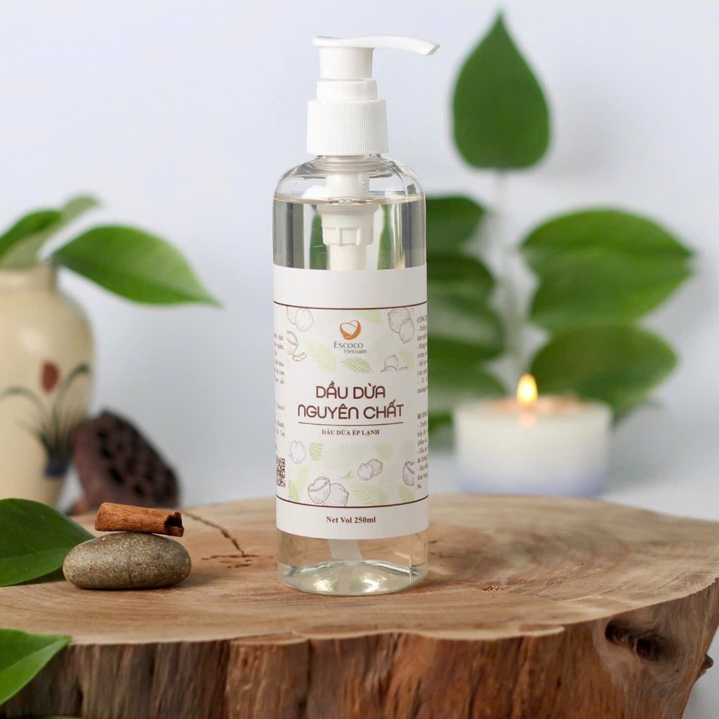 Dầu dừa ép lạnh Escoco Vietnam - Dưỡng ẩm, tẩy trang, dưỡng tóc và ngăn ngừa rạn da