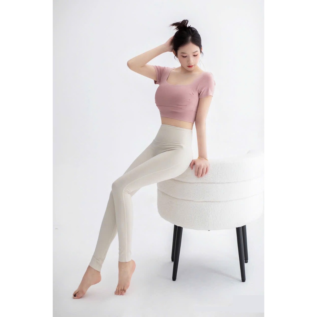 Set tập yoga pilates FitHer cao cấp dáng áo cộc tay basic, thiết kế hở lưng quyến rũ màu Pastel