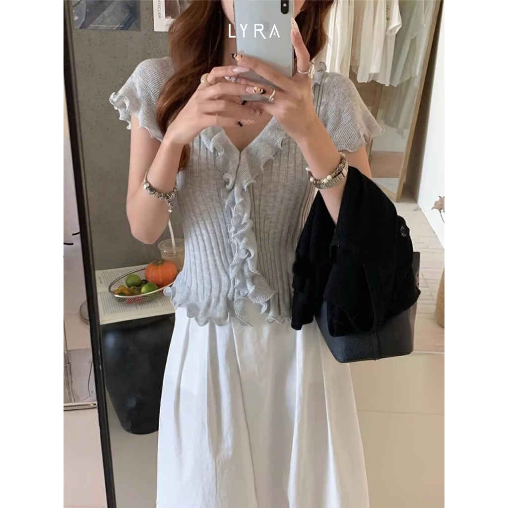 Ảnh Áo Thun Cách Điệu LYRA Cổ V Viền Bèo Nhún, Tay Cộc Dáng Ôm Phong  Cách Tiểu Thư Hàn Quốc Nhẹ Nhàng Trẻ Trung - CSYAC0294 4
