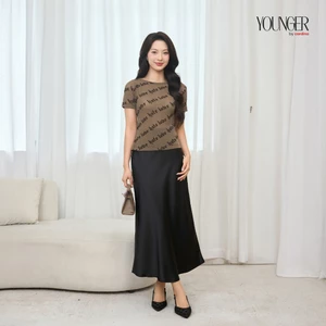 Áo thun nữ YOUNGER BY CARDINA in chữ nổi bật chất thun co giãn dáng ôm 5YAFC06