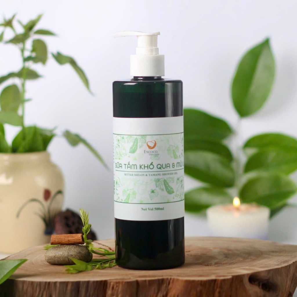 Xà phòng mù u Escoco dạng lỏng kết hợp khổ qua mát da, ngăn ngừa rôm sảy, mềm mại da