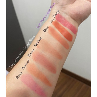 Má Hồng Kem Rare Beauty Stay Vulnerable Melting Blush |