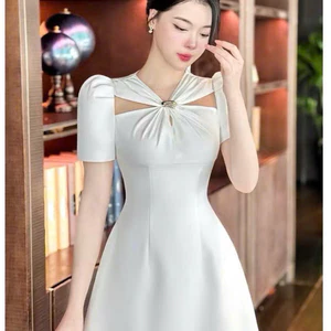 Đầm Nữ MỚI CỔ CHÉO ĐÍNH KHOEN Lấp Lánh THỜI TRANG Tôn Dáng Các Chị Em Cực ĐỈNH