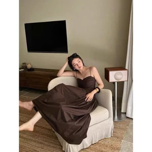 𝗟𝗶𝗹𝘆 𝗗𝗿𝗲𝘀𝘀 - Đầm linen thô 2s nhún ngực dài BEELY