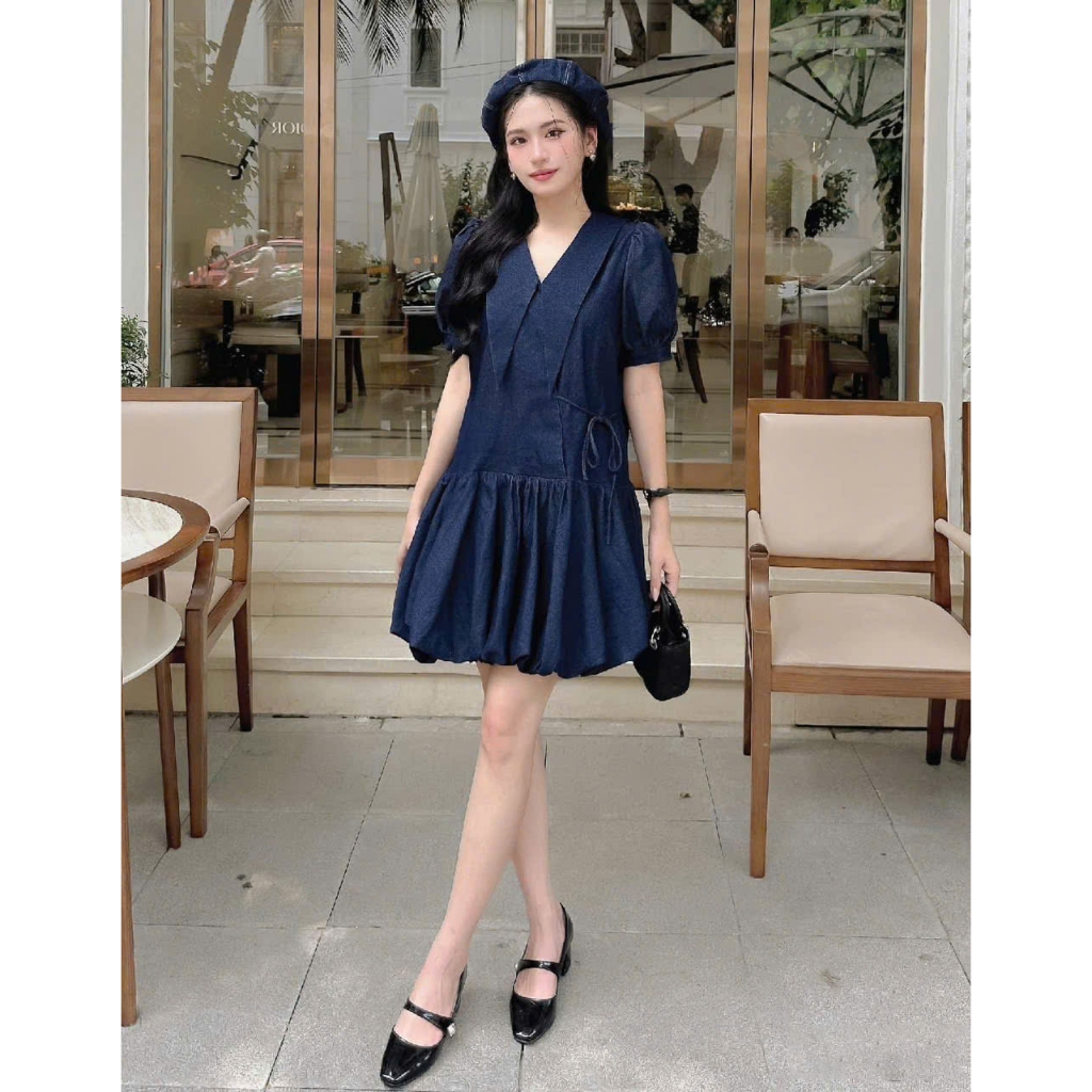 Váy nữ jean bó dáng xuông quả bí tay ngắn, váy cổ V tay bồng dành cho nữ by Charmie - M4799