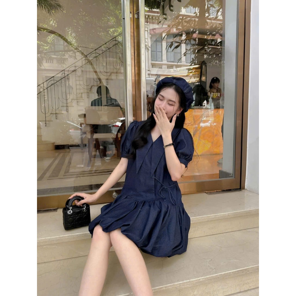 Váy nữ jean bó dáng xuông quả bí tay ngắn, váy cổ V tay bồng dành cho nữ by Charmie - M4799