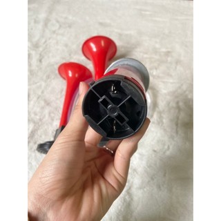 Bộ còi hơi ô tô điện 12v và 24v không cần bình hơi. Còi sinh hơi 2 loa vỏ đỏ (giá 1 bộ)