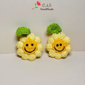 Móc khóa bông hoa mặt cười bằng len cotton milk dễ thương, móc chìa khóa balo