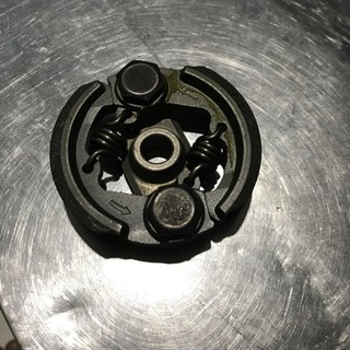 Bố côn ( bố nồi) máy cắt cỏ 411 loại 2 lá ( 2 càng)