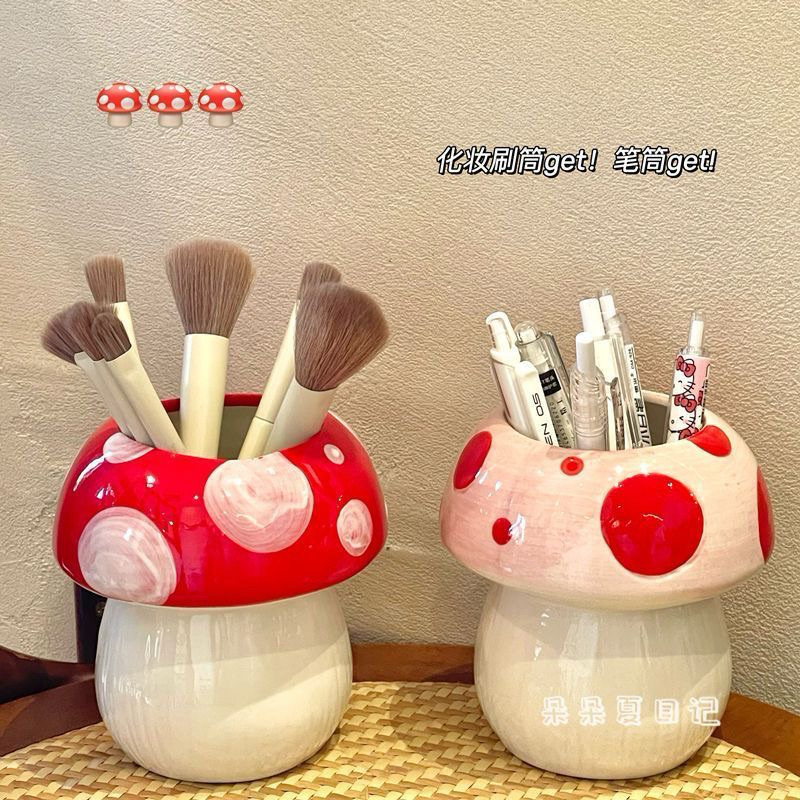 Nấm đựng bút, đồ dùng cá nhân, đồ makeup