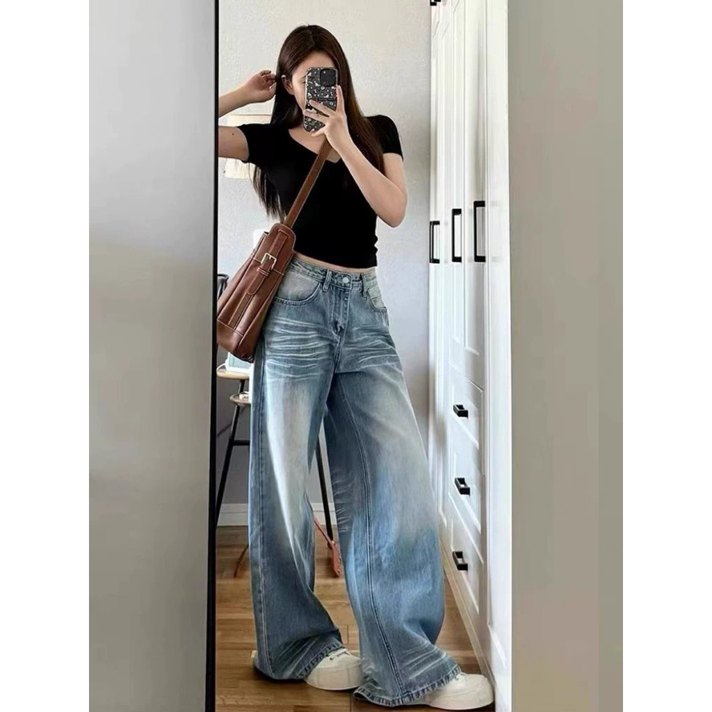 (sẵn)Quần jean xanh nhạt wash trắng dáng rộng vừa cơ bản QJCT015  - Tiktik