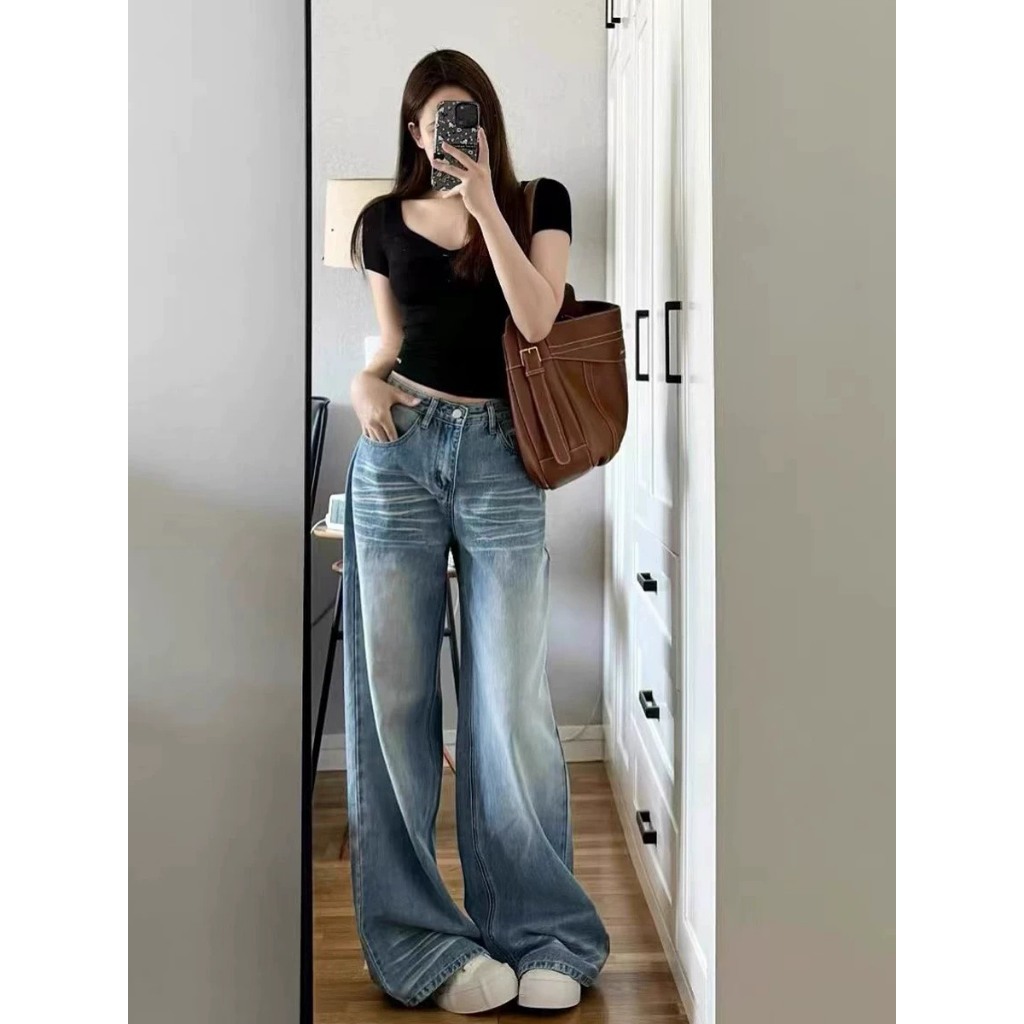 (sẵn)Quần jean xanh nhạt wash trắng dáng rộng vừa cơ bản QJCT015  - Tiktik