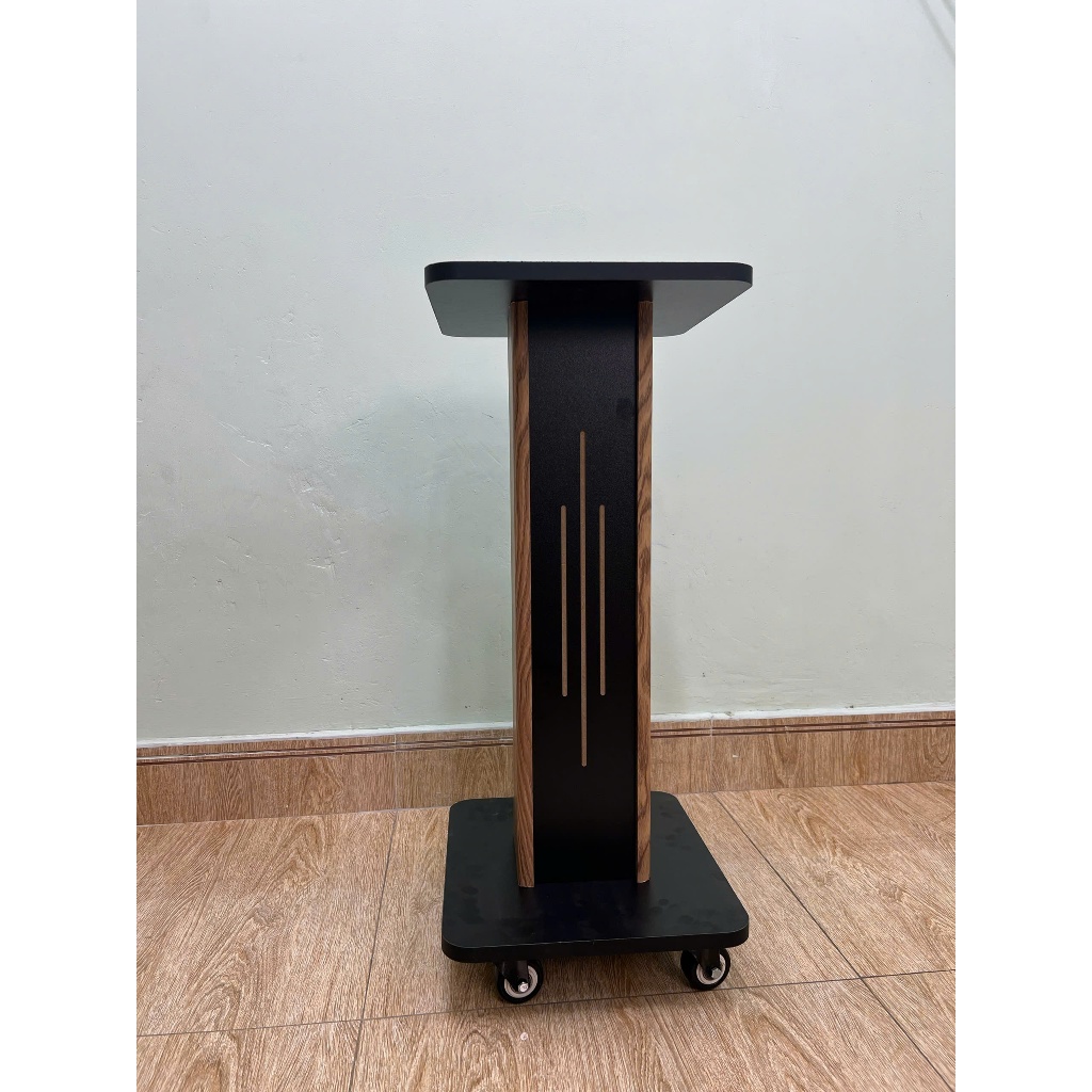 Chân loa gỗ thẳng có bánh xe di chuyển, di chuyển hay khóa bánh đều được, gỗ cao cấp, chịu tải đến hơn 60kg