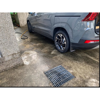 { Chuẩn Form } Chắn Bùn Hyundai Custin Chất Liệu Nhựa Dẻo Tặng Kèm Ốc